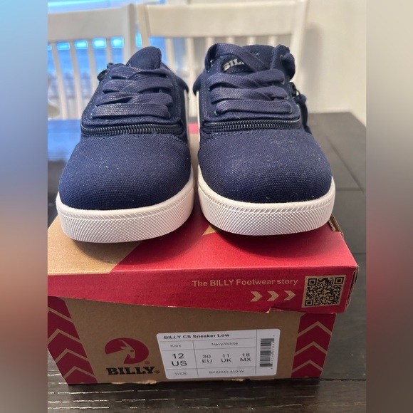 Billy’s low cs adaptive sneaker - Picture 1 of 4
